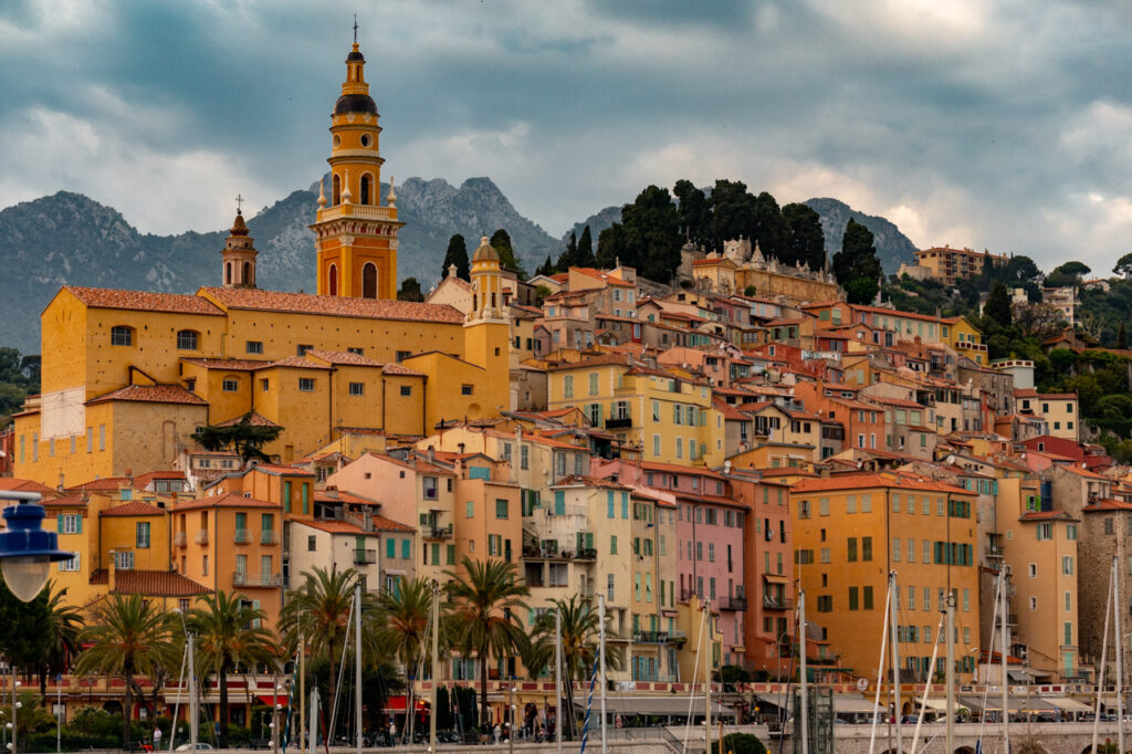 Major Riviera MEANDERING ALONG THE RIVIERA | Michael Major