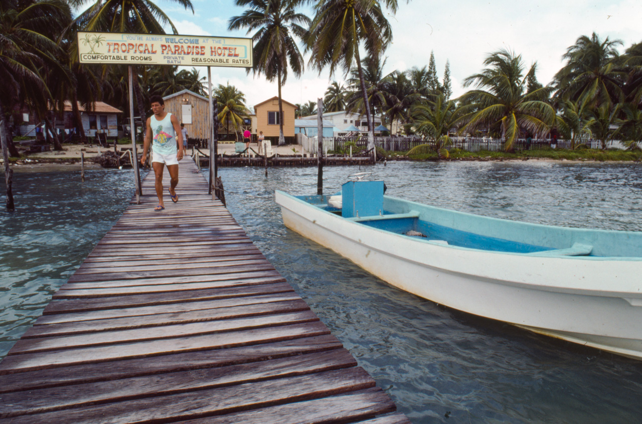 DIVING IN BELIZE