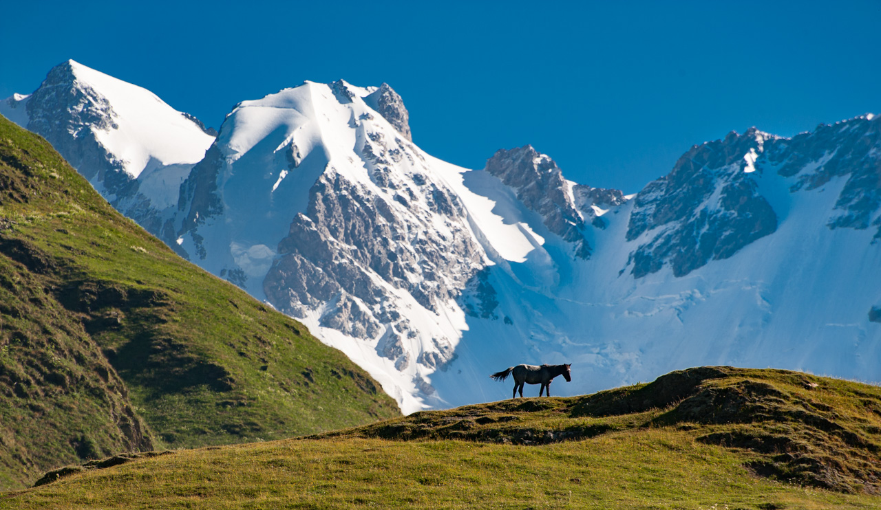THE TREK TO USHGULI