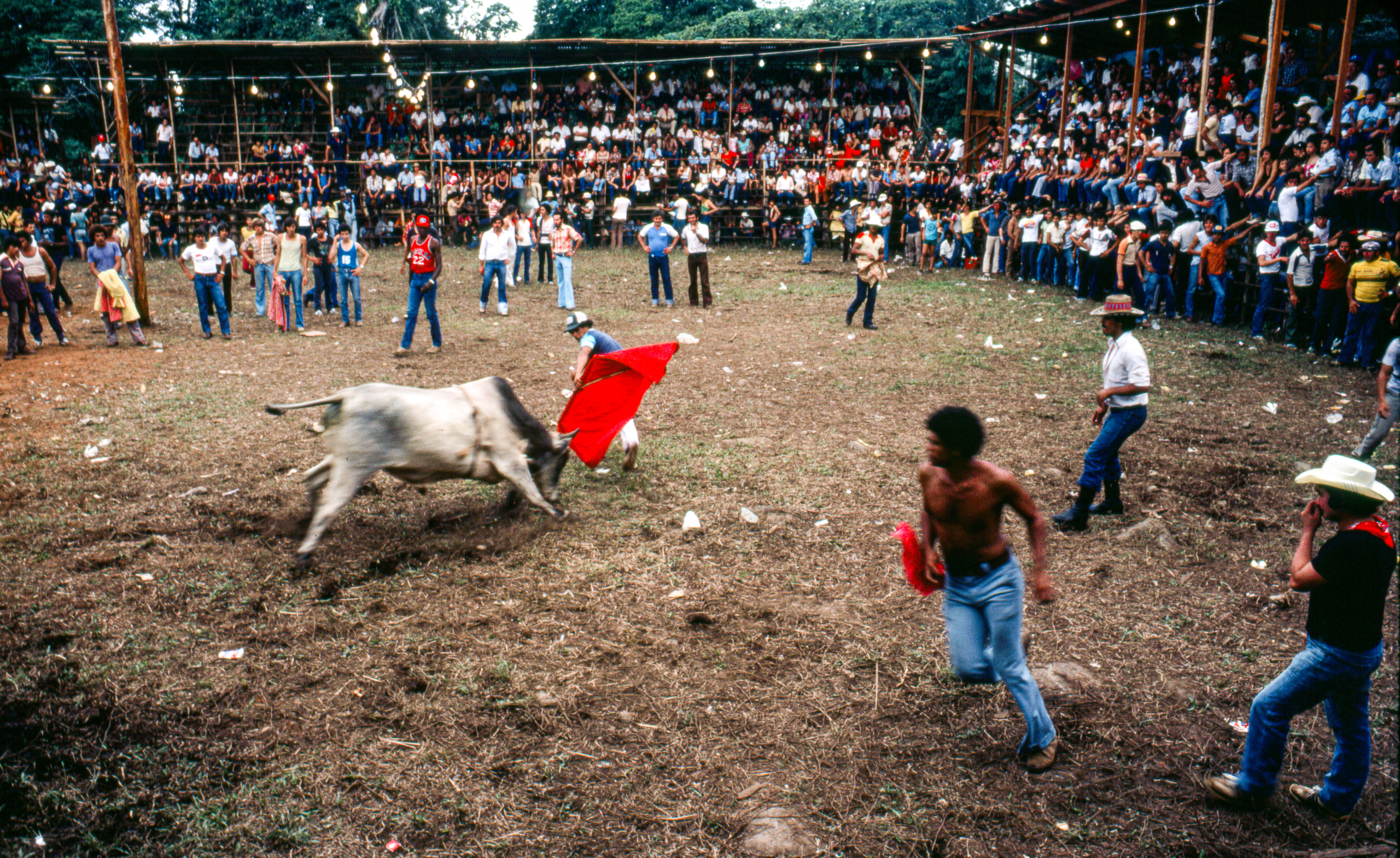 AT THE RAILS IN GUAPILES