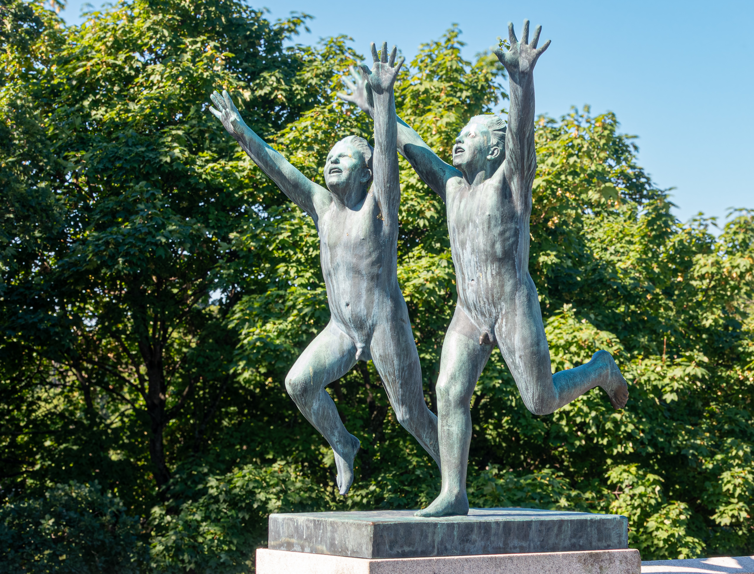 CELEBRATING THE HUMAN LIFE CYCLE AT VIGELAND PARK