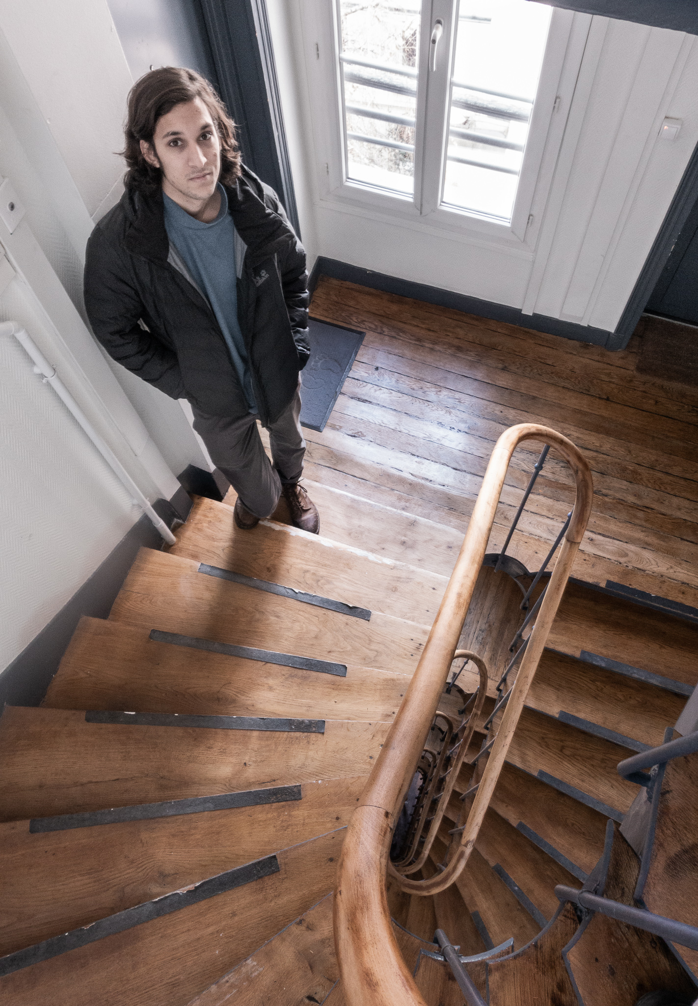 SIX FLOORS, NO ELEVATOR, MOVING DAY IN PARIS