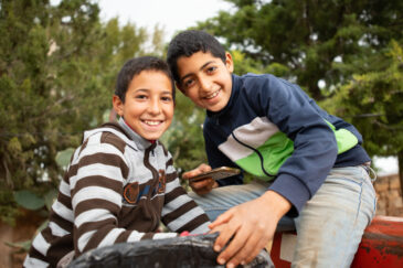 Visit to the farm of Haddou Aaziz near Guigou, Morocco. Haddou is a participant of the ICARDA DIIVA project. Photo: Michael Major/Crop Trust