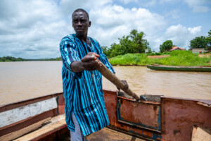 RESADE staff provided training to Alhagie Ceesay, a  farmer near Saraduta, on irrigation methods.
Photo taken during a visit to The Gambia on 27-29 August 2023 to document success stories under a project “Improving Agricultural Resilience to Salinity through Development and Promotion of Pro-poor Technologies (RESADE)” implemented by the International Center for Biosaline Agriculture (ICBA) and funded by the International Fund for Agricultural Development (IFAD) and the Arab Bank for Economic Development in Africa (BADEA).
More information about the project can be found at: resade.biosaline.org/
Photo credit: Michael Major for ICBA
