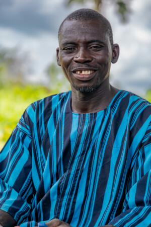RESADE staff provided training to Alhagie Ceesay, a  farmer near Saraduta, on irrigation methods.
Photo taken during a visit to The Gambia on 27-29 August 2023 to document success stories under a project “Improving Agricultural Resilience to Salinity through Development and Promotion of Pro-poor Technologies (RESADE)” implemented by the International Center for Biosaline Agriculture (ICBA) and funded by the International Fund for Agricultural Development (IFAD) and the Arab Bank for Economic Development in Africa (BADEA).
More information about the project can be found at: resade.biosaline.org/
Photo credit: Michael Major for ICBA