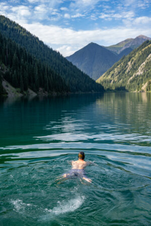Crop Trust sponsored visit to Kazakhstan and Kyrgyzstan from 15-28 July to document alfalfa pre-breeding project. Photo: Michael Major for Crop Trust