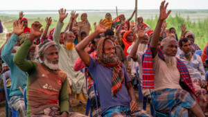 Field Day and Farmers' Gathering on Grasspea Production at Char Areas. Held on 1 March 2023 at Char Bongram, Chilmari, Kurigram, Bangladesh. Conducted by On Farm Research Division, BARI, Alamangar, Rangpur with support by ICARDA. Question session convened by the Crop Trust. Photos: Michael Major for Crop Trust