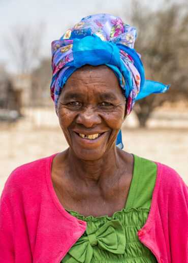 Farmer visit to Malunga in the Matabeleland South province in southwestern Zimbabwe.
Crop Trust BOLD Project visit to Zimbabwe from 9-13 September to review WP4 projects (Safety Duplication at Svalbard Global Seed Vault) with the Lupane State University, Community Technology Development Trust and Genetic Resources and Biotechnology Institute.
Photo: Michael Major for Crop Trust
