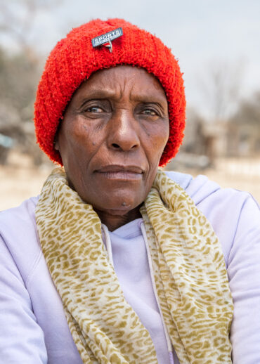 Farmer visit to Malunga in the Matabeleland South province in southwestern Zimbabwe.
Crop Trust BOLD Project visit to Zimbabwe from 9-13 September to review WP4 projects (Safety Duplication at Svalbard Global Seed Vault) with the Lupane State University, Community Technology Development Trust and Genetic Resources and Biotechnology Institute.
Photo: Michael Major for Crop Trust