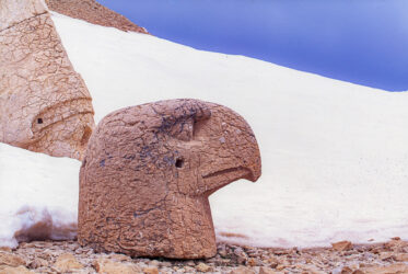 Nemrut Dağı - head of a Persian eagle.