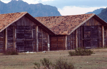Salt storage near San Lorenzo